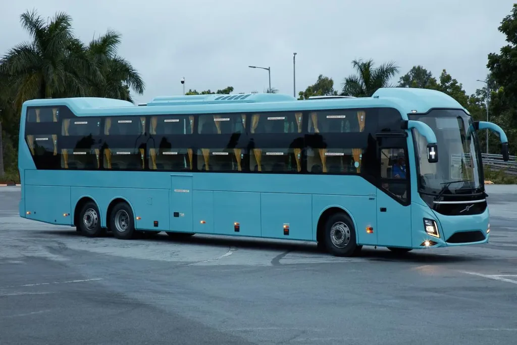 mkr travel bus